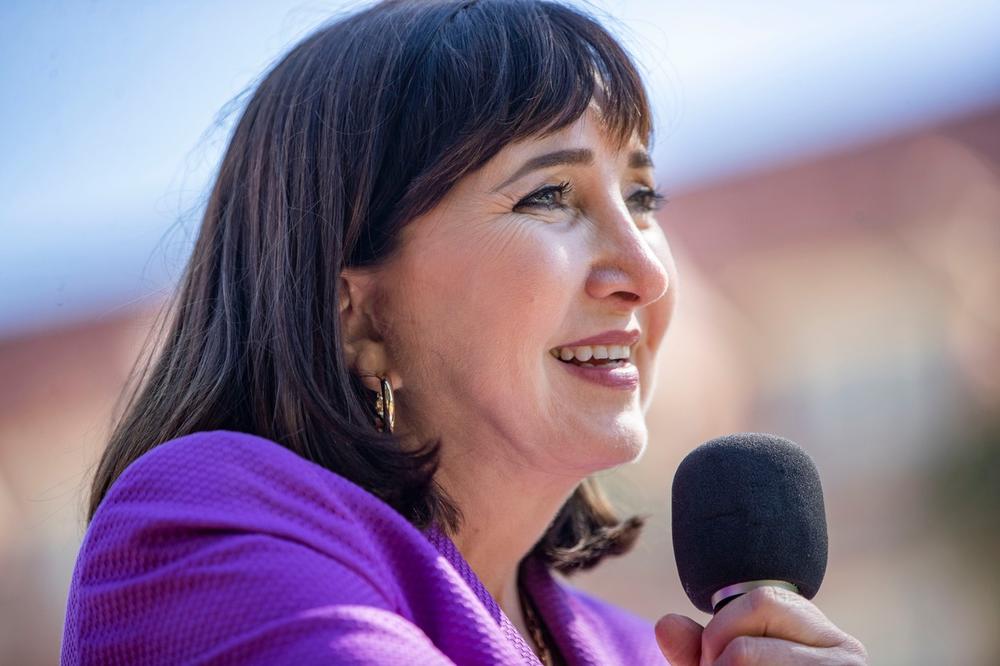 OVA ŽENA JE KOŠTALA TRAMPA GLATKE POBEDE NA IZBORIMA! Upoznajte Džo Džorgensen, koja je dobila 1,6 miliona glasova!