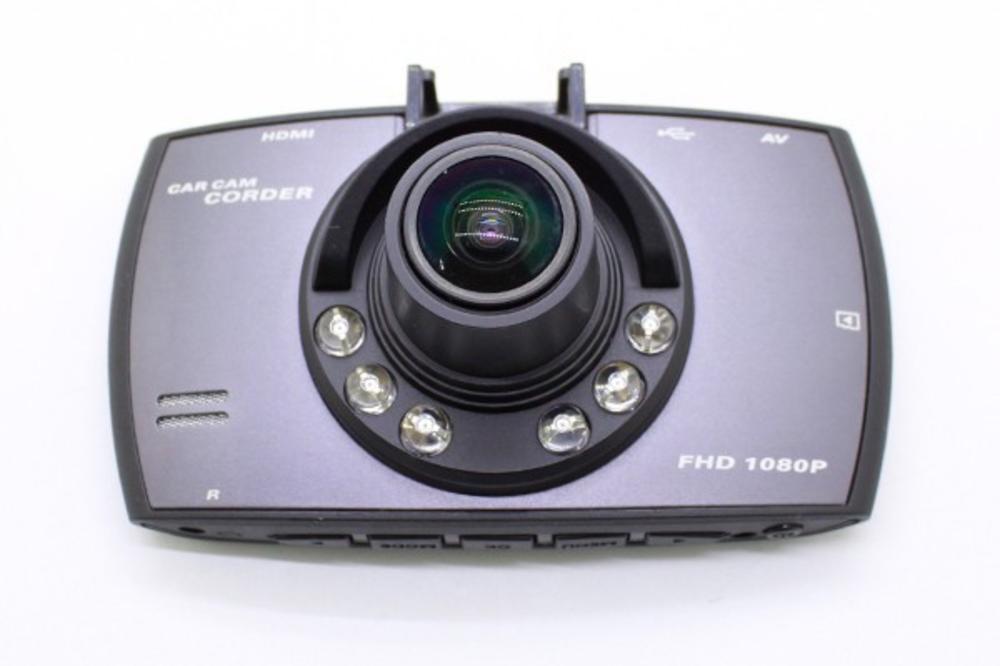 NAJBOLJA AUTO KAMERA NA NAŠEM TRŽIŠTU SADA JE NA NEVEROVATNOM SNIŽENJU: Budite sigurni na putu za samo 1.999 rsd!