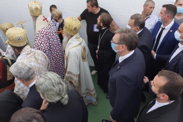 REKTOR CETINJSKE BOGOSLOVIJE Perović: Nije tačno da je neko lobirao da Vučić govori na sahrani mitropolita!