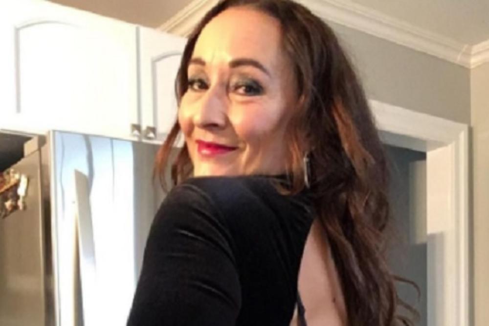 Majka ga uhvatila dok ga je devojka ZADOVOLJAVALA: Ono što je uradila potom će vas ostaviti bez teksta!