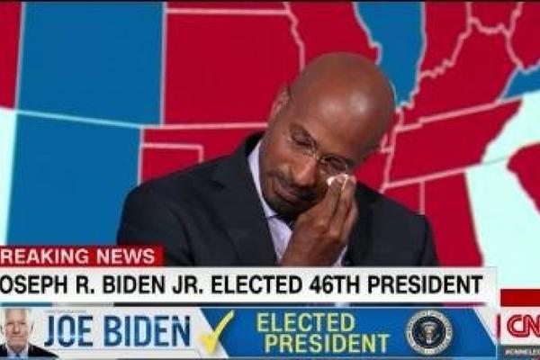 VODITELJI CNN-A PLAČU ZBOG POBEDE BAJDENA! Nisu mogli da obuzdaju SUZE U PROGRAMU