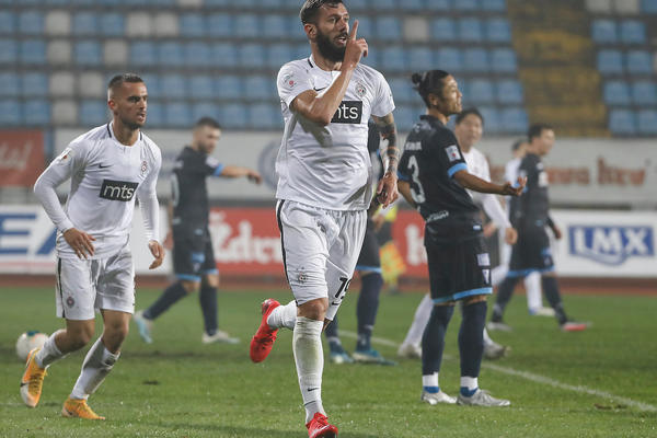 STEVANOVIĆ ODBRANIO PENAL U 90. MINUTU ZA POBEDU PARTIZANA: Holender se brukao, Asano i Šćekić pokazali klasu!