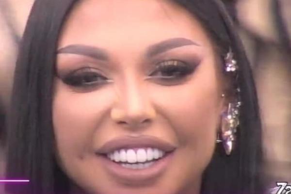 OTKRIVENO KO JE DAO MAJI MARINKOVIĆ PARE ZA SILNE OPERACIJE! Iz zemlje je izašla dva puta, kod NJEGA je njen PASOŠ!