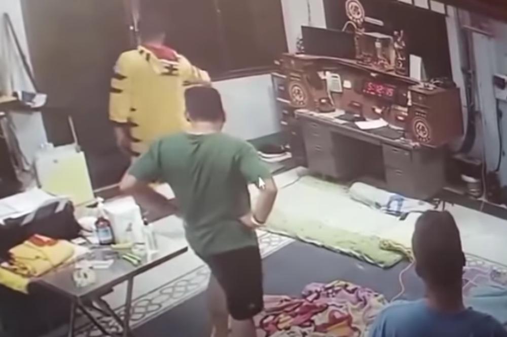 NOĆNA MORA POSTALA JE STVARNOST! Nepozvani posetilac uvukao mu se u krevet i počeo je HOROR (VIDEO)