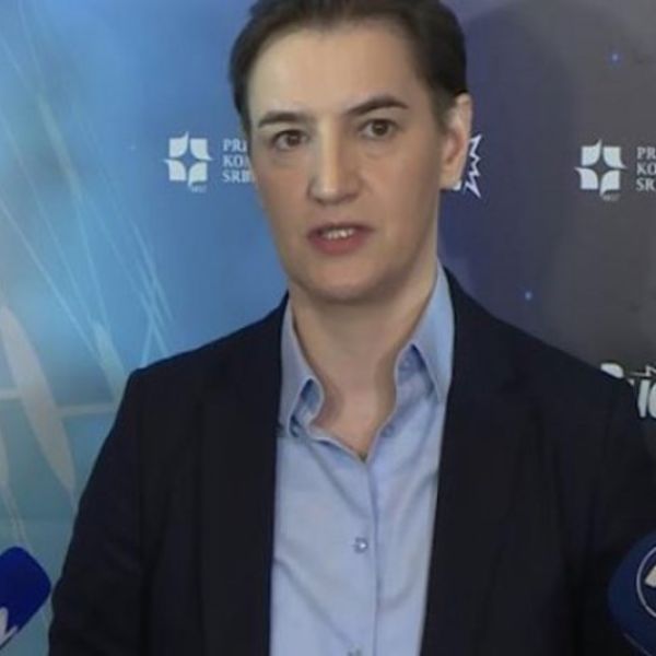 LAKO JE BITI DOBAR KADA JE LAKO: Ana Brnabić uputila STRELICU ka Briselu, tiče se vakcina