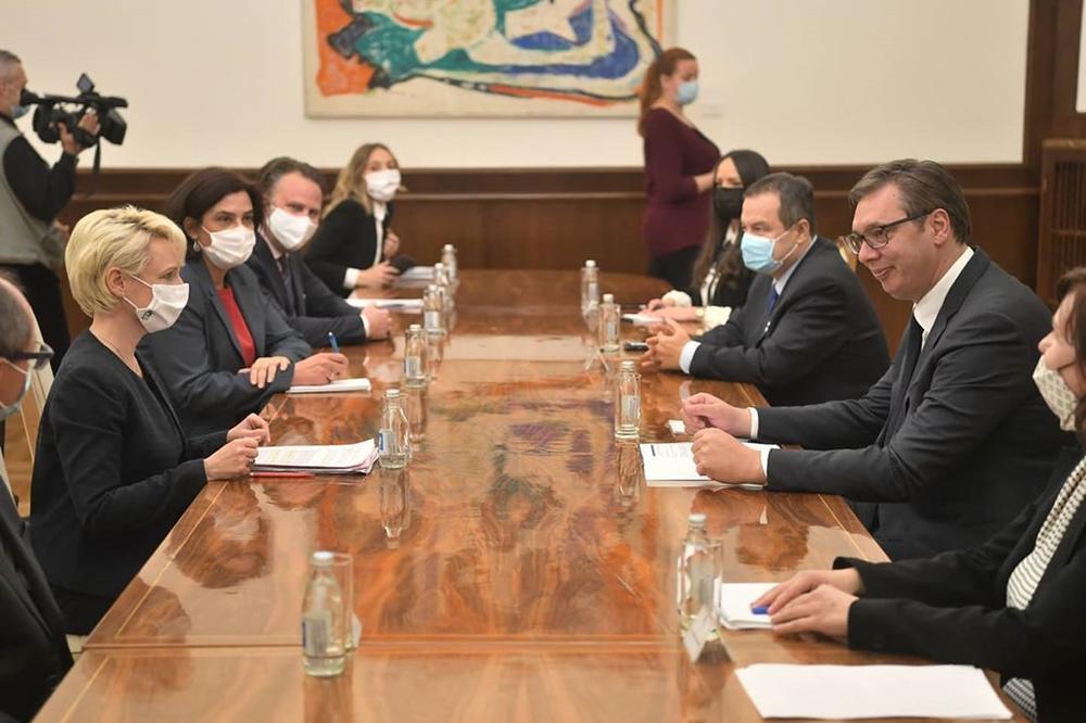 ŠVAJCARSKA ĆE I DALJE POMAGATI SRBIJI: Vučić je ovo izdejstvovao na današnjem sastanku!