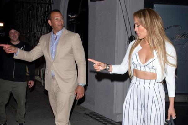 CEO SVET BRUJI O RASKIDU POZNATOG PARA, A SADA OTKRIVENA ISTINA: Oglasili se glavni akteri, SVE SE PREOKRENULO!