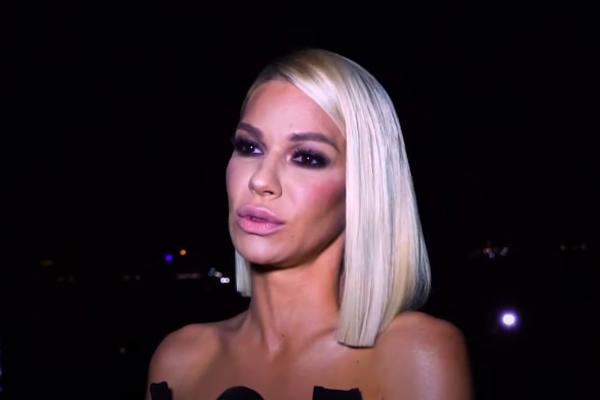 NATA BEKVALAC SE OSLONILA NA NJEGA! Ona sve može jer je bila dobra devojčica ove godine! (FOTO)