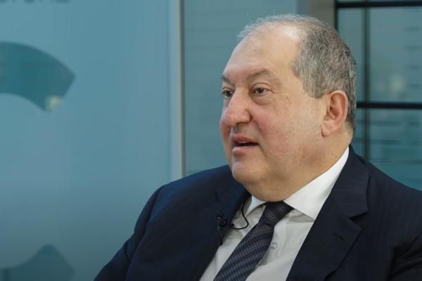 PREDSEDNIK JERMENIJE HITNO HOSPITALIZOVAN: U toku je operacija od koje mu zavisi život, u LOŠEM JE STANJU!