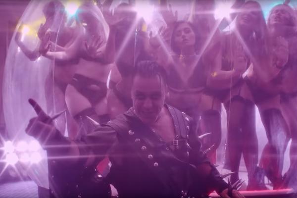 ČUVENI SVETSKI ROKER  POSETIO SRBIJU OVIH DANA, A NIKO GA NIJE PROVALIO: Da li ste ga možda VIDELI na ULICI? (FOTO)