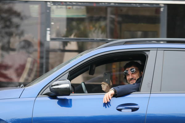 LUKAS ĆE MOŽDA ZAVRŠITI IZA REŠETAKA ZBOG PREKRŠAJA! KOD SUVOZAČA PRONAĐENA MARIHUANA: Evo šta se dešava