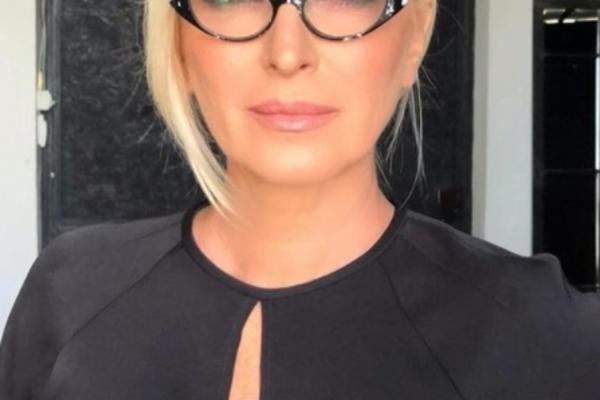 JOŠ NIJE STALA NA LUDI KAMEN IAKO JE 12 PUTA HVATALA BIDERMAJER! Veruje da matičar donosi NESREĆU, zbog OVOGA!