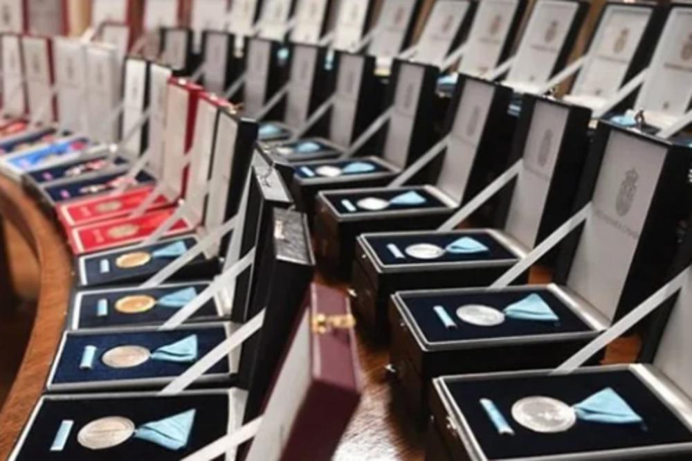 SREBRNOM MEDALJOM ZA ZASLUGE ODLIKOVAN JE NOOIS! Jovanović: Ovo je velika čast i još veća odgovornost!