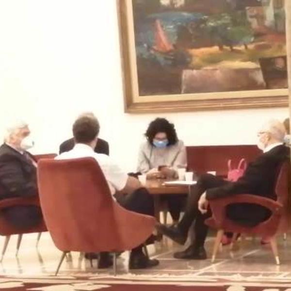 POČELA SEDNICA KRIZNOG ŠTABA: Razmatra se uvođenje NOVIH MERA!