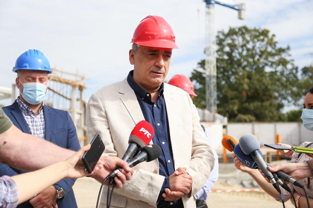 SUBOTICA: Gradonačelnik Bakić obišao radove na izgradnji spa centra sa akva parkom na Paliću