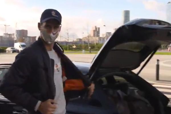 TESLA U NOVAKOVOJ GARAŽI! Srpski as počastio sebe sa električnim automobilom koji do stotke stiže za 2.5 sekunde!