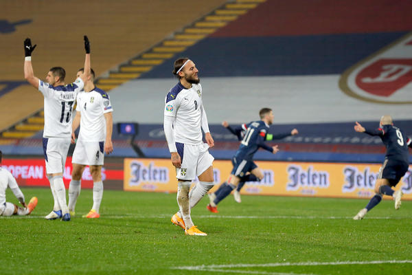 HRVATI PIŠU SAMO O SRBIMA: Ovi ljudi su ludi, od Vučiča preko Tumbinih gubitnika pa sve do sramne izjave o rasizmu!