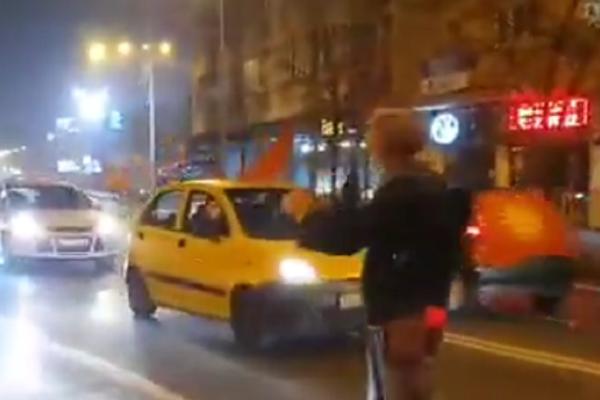 MAKEDONCI IZAŠLI NA ULICE: Zbog Pandeva i drugara luda žurka će trajati celu noć!