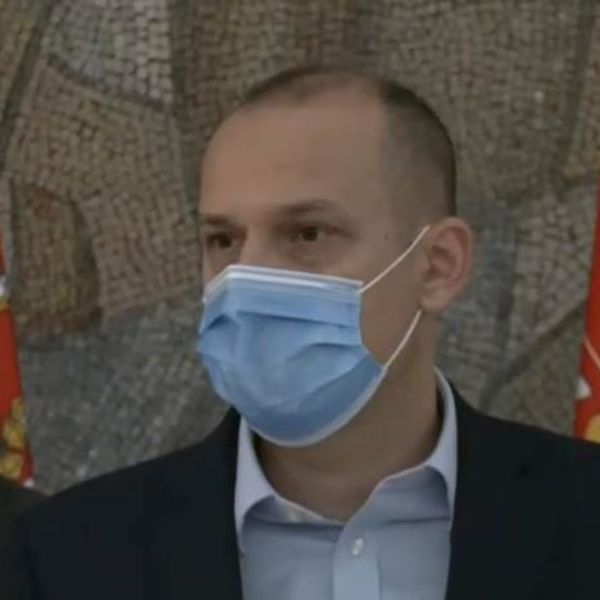 SITUACIJA PO BOLNICAMA JE ALARMANTNA, SLOBODNIH KREVETA JE SVE MANJE: Lončar se sastao sa direktorima kovid bolnica