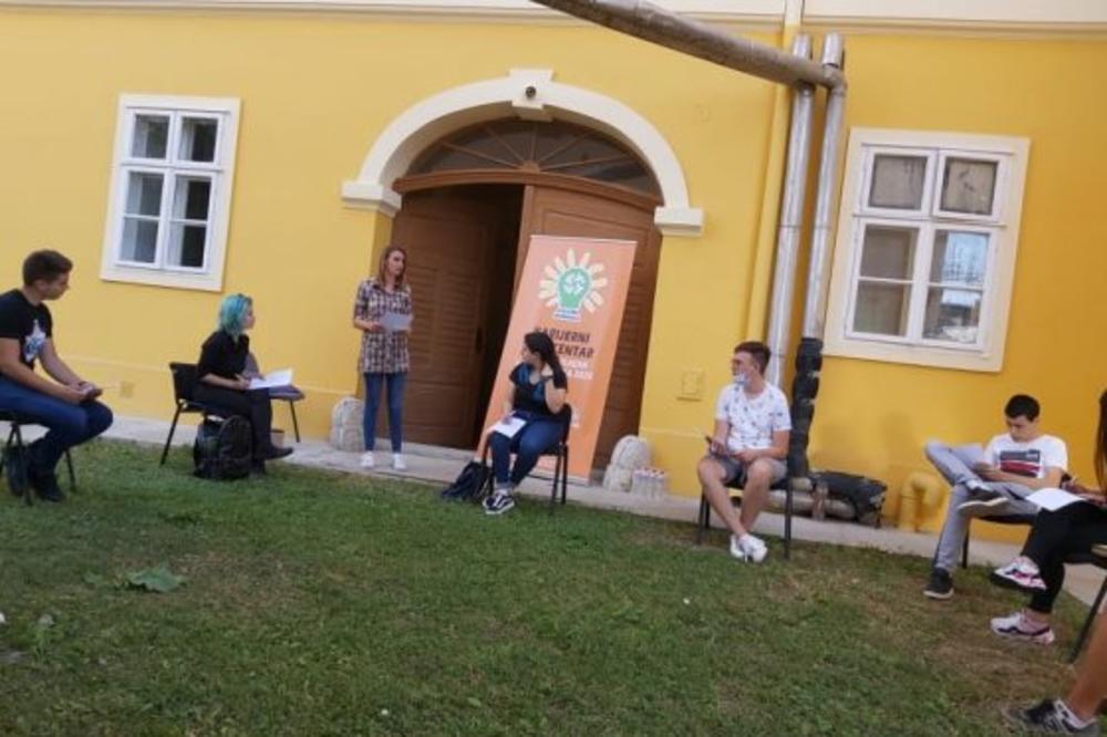 KANCELARIJA ZA MLADE realizuje projekat “Karijerni info centar-Kompas mladih preduzetnika 2020.”