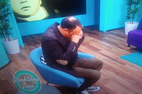 SRPSKI GLUMAC SE RASPLAKAO U EMISIJI,REČI KIDAJU DUŠU, VODITELJKA NIJE MOGLA DA IZDRŽI! Majka mu je umrla na rukama