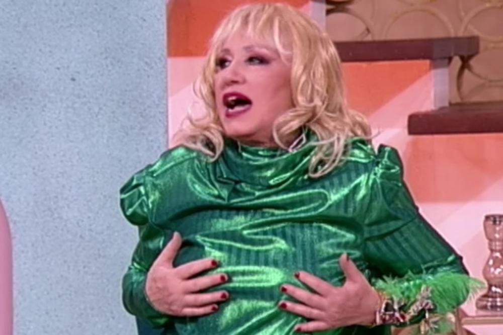 SIN NADE TOPČAGIĆ JE BRUTALAN FRAJER, A TEK DA VIDITE SNAJKU: Pevačica ponosno objavila fotku, kao da su sa REVIJE!