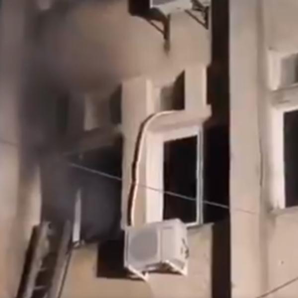 TRAGEDIJA U SUSEDSTVU, ČULI SE VRISCI: Zapalila se KOVID BOLNICA, ima mrtvih! (UZMEMIRUJUĆI PRIZOR)