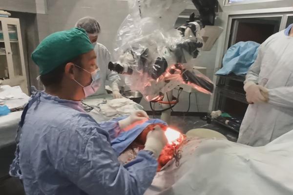 Srpskog neurohirurga nisu mogli kupiti zlatom: Andrija odbio SVE PONUDE, nije hteo iz svoje zemlje ZBOG OVOGA