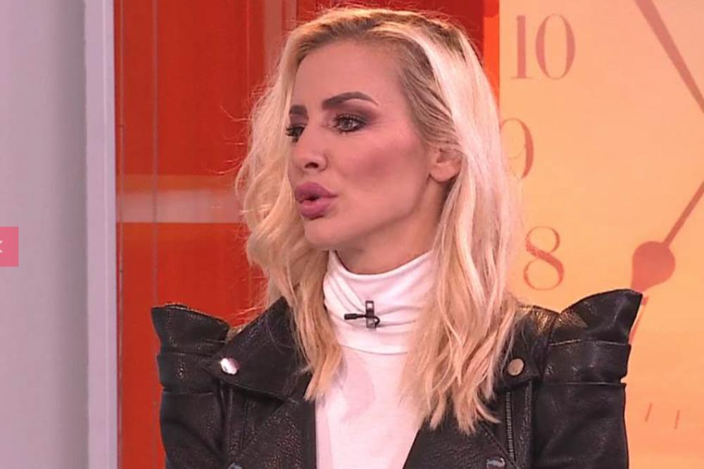 EVO ŠTA PRODAJE MILICA DABOVIĆ NA SAJTU ZA ODRASLE: Kad se pogleda NIŽE sve se VIDI, tu su i HALTERI