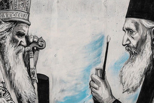 NAJDIRLJIVIJA SLIKA DANAS: U Mirijevu osvanuo mural sa likovima mitropolita Amfilohija i patrijarha Pavla (FOTO)