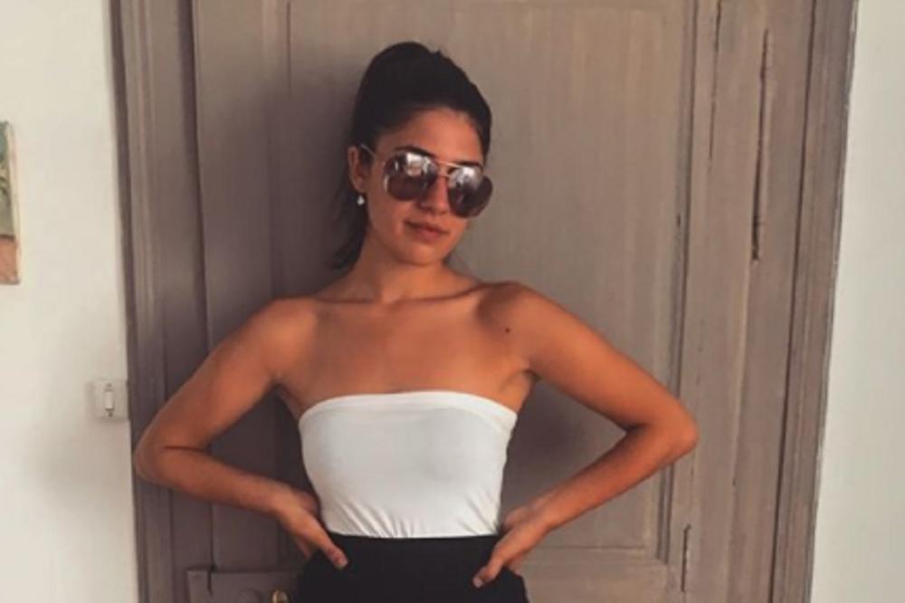 TATA JOJ JE BIO ČUVENI "ČILEANAC" I AUTOR JEDNOG OD NAJKOMIČNIJIH AUTOGOLOVA IKAD: A ona je postala pravi slatkiš!