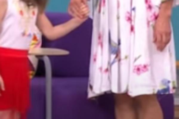 NJENA TRUDNOĆA JE BILA GLAVNA TEMA U SRBIJI! Sada zbog KORONE ostale BEZ NOVCA, nije imala da plati ćerki školu!