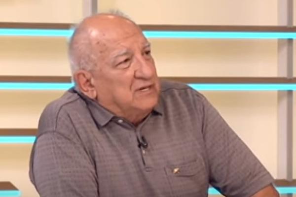 ODIGRAO JE PREKO 150 ULOGA, BIO SVIMA OMILJENI PROFESOR, VODITELJ... Ivane Bekjarev, SKIDAMO TI KAPU!