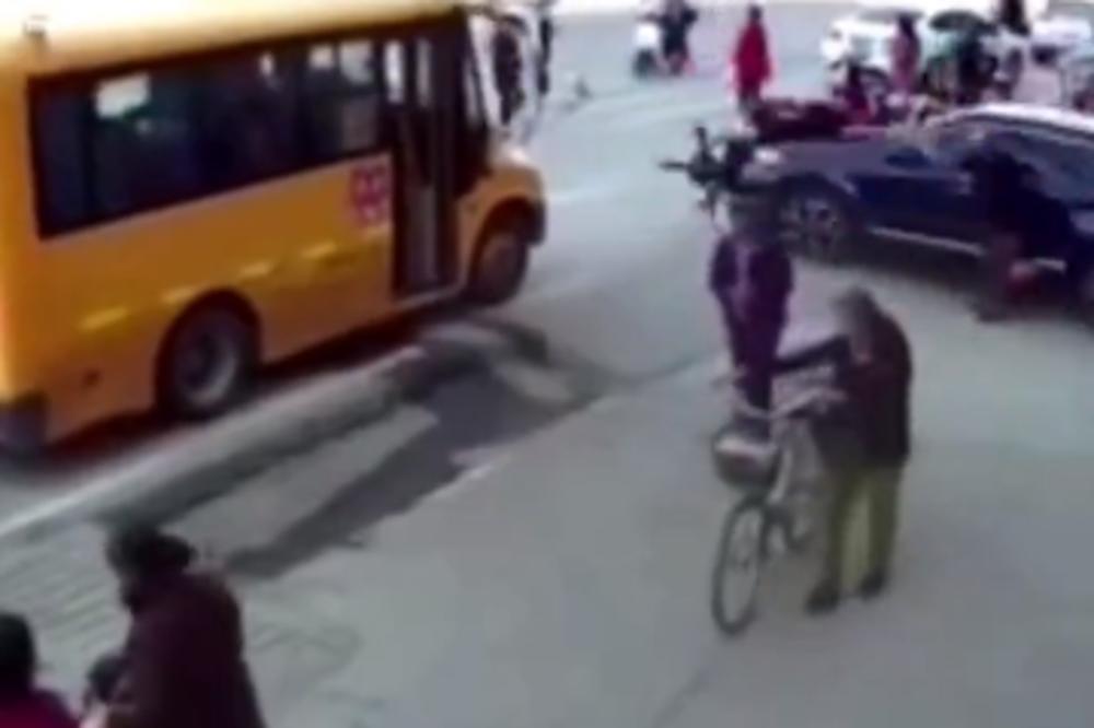 HOROR, UČITELJ PREGAZIO DVOJE DECE! Jedno podleglo povredama, drugo u teškom stanju! (VIDEO)