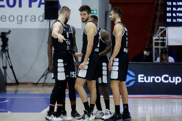 REČI KOJE OHRABRUJU GROBARE: Situacija jeste teška, ali ovo su baš dobre vesti za Partizan!