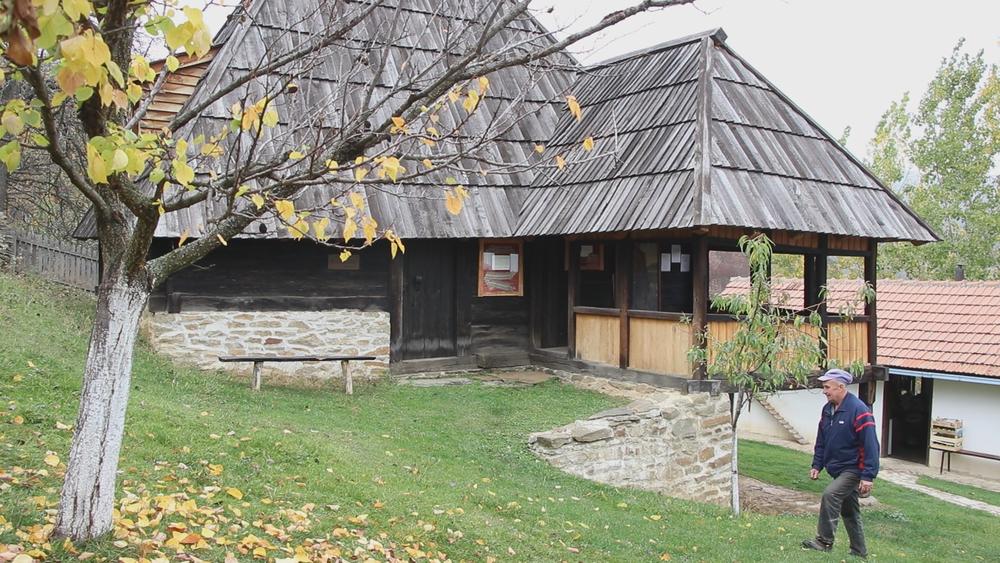 Dobrivoje na svom imanju