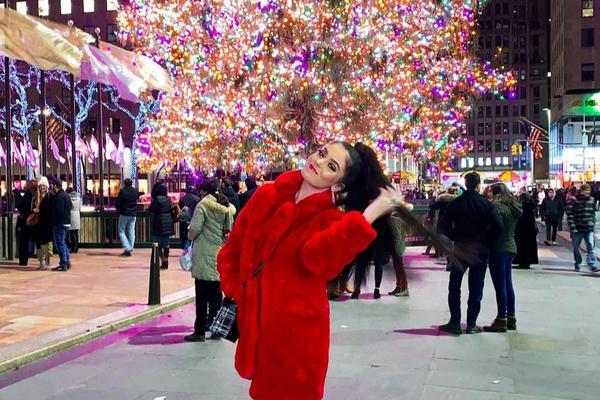 JEDNOM FOTOGRAFIJOM JE UNIŠTILA ŽIVOT CELE PORODICE: Da li VIDITE nešto ČUDNO na njoj? (FOTO)