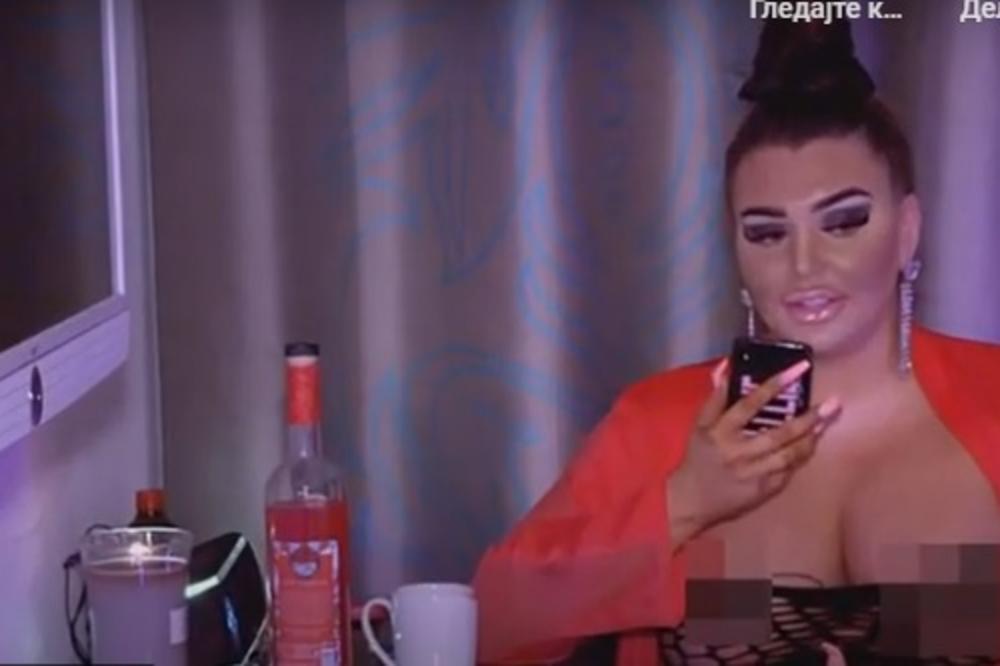 15 MINUTA SE*SA S NJOM KOŠTA 85 EVRA, IMA SVEGA 19 GODINA I NEKOLIKO OPERACIJA: Roditelji je PODRŽAVAJU u POSLU!