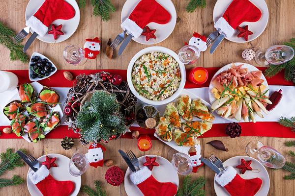 VERUJE SE DA OVA NAMIRNICA NE BI TREBALO DA SE NAĐE NA TRPEZI ZA NOVU GODINU! Navodno je simbol nečeg UŽASNOG