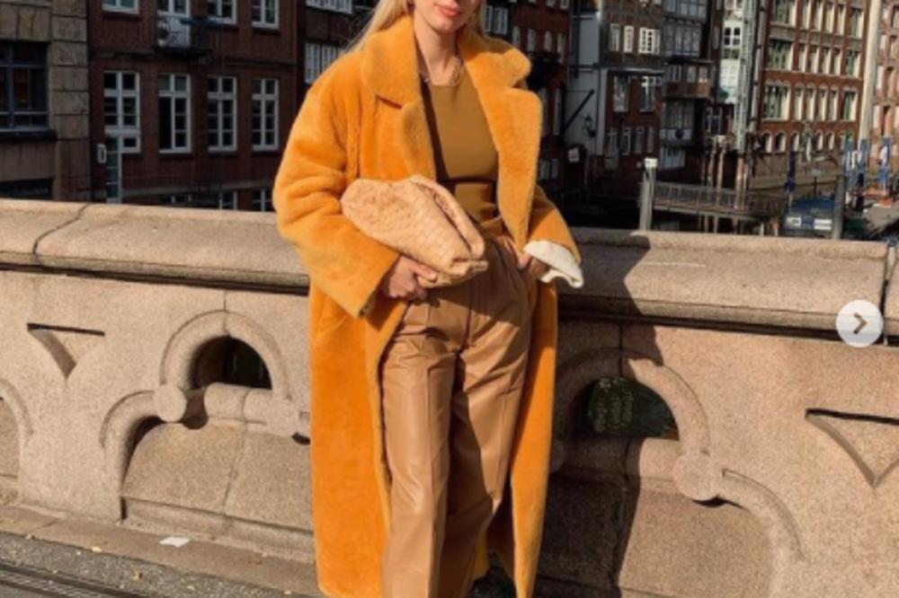 OVAJ KOMAD ODEĆE JE POTPUNI HIT SEZONE: Ako ga NEMATE u ORMARU odmah ga NABAVITE, nećete se POKAJATI!