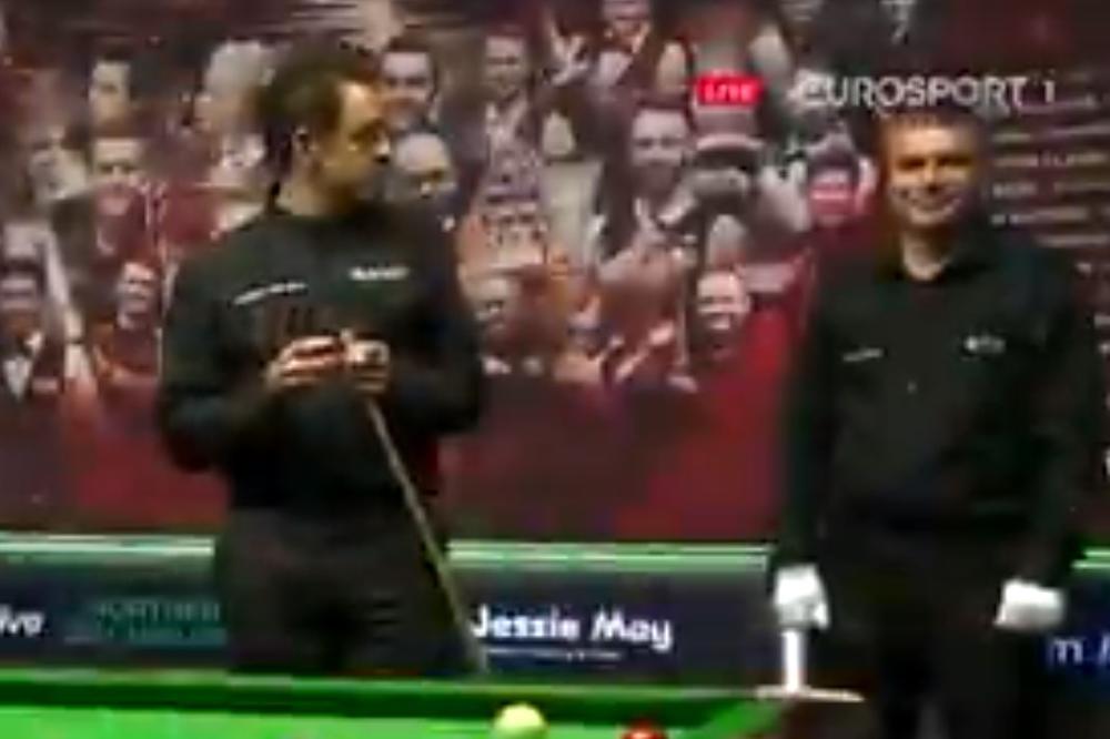 O' SALIVEN "PUSTIO GOLUBA" USRED MEČA: Nastao je tajac, a on se okrenuo ka sudiji i optužio njega!