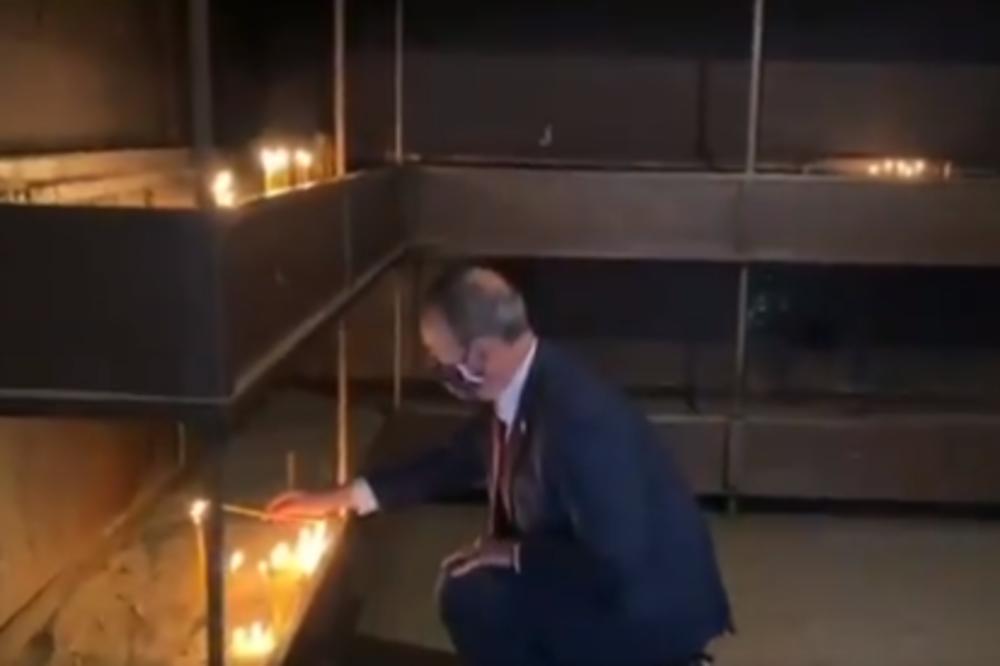 U IME AMERIKE SE OPROSTIO OD IRINEJA: Godfri zapalio sveću za pokojnog patrijarha