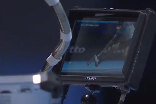 MEČ ĐOKOVIĆA I ZVEREVA UŠAO U ISTORIJU: Po prvi put ikada u tenisu je sudija primenio ovu tehnologiju!