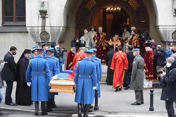 OVAJ PRIZOR LEDI KRV U ŽILAMA: Vojska Srbije ispraća patrijarha Irineja!