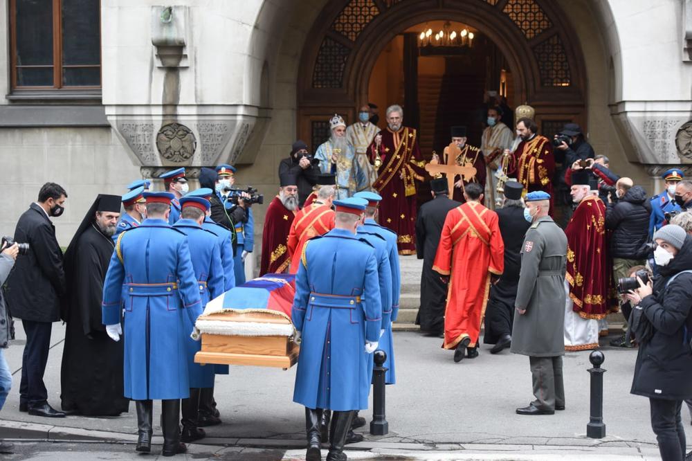OVAJ PRIZOR LEDI KRV U ŽILAMA: Vojska Srbije ispraća patrijarha Irineja!