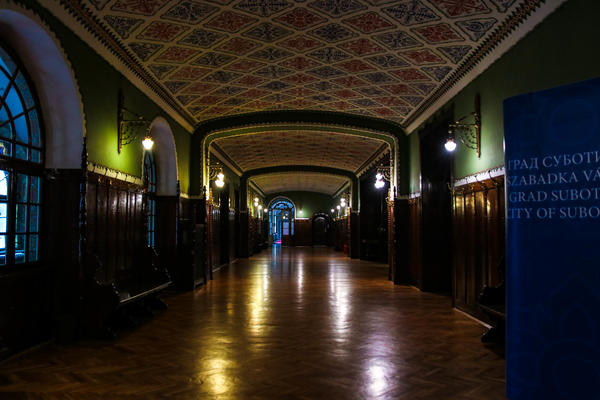 SUBOTIČKA GRADSKA KUĆA KRIJE VELIKE TAJNE! Puna je skrivenih simbola jer su je PRAVILI MASONI, izgleda NEVEROVATNO