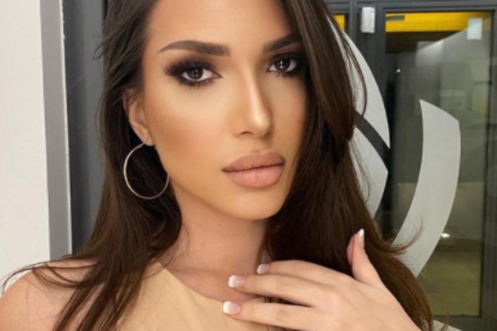 OTAC JOJ JE SRPSKI PEVAČ, A MAĆEHA NAŠA NAJLEPŠA VODITELJKA, PREPOZNAJETE OVU LEPOTICU: Operisala se? To je ONA?