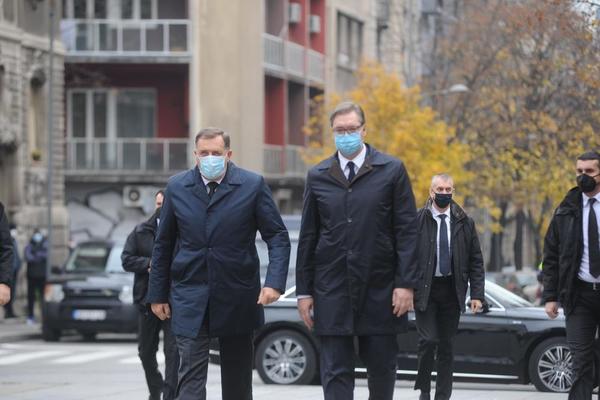 VUČIĆ SE SATAO SA DODIKOM: Poznata tema razgovora