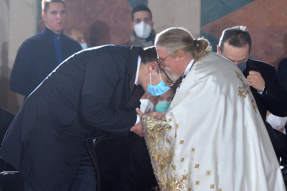 SELAKOVIĆ: Patrijarh je uvek čekao Vučića da sazna istinu sa pregovora o Kosovu, imali su specifičan odnos!