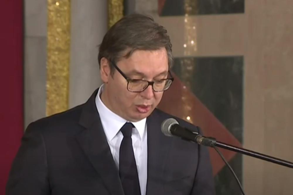 PATRIJARH JE SKLOPIO OČI, ONAKO KAKO JE I ŽIVEO, U MIRU SA SOBOM I BOGOM: Vučić na sahrani Irineja!
